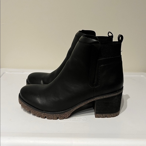 Kork-Ease Black Leather Ankle Booties - Picture 4 of 6